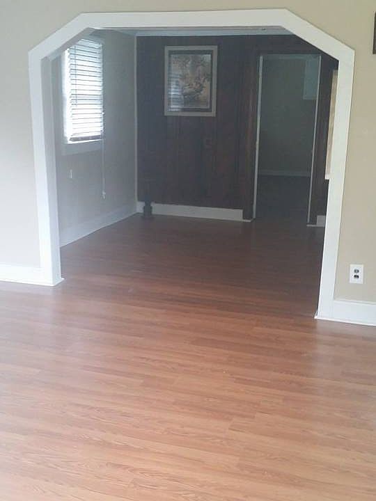 1st image of 147 Boyd St