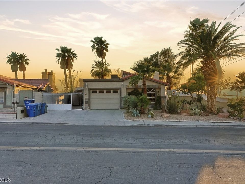 1st image of 2395 Los Feliz St