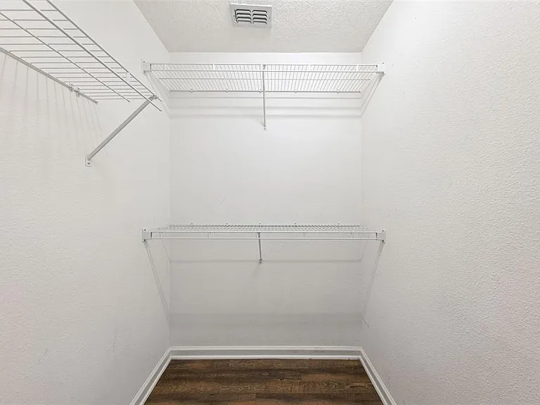 2561 Galliano Cir — Photo 30