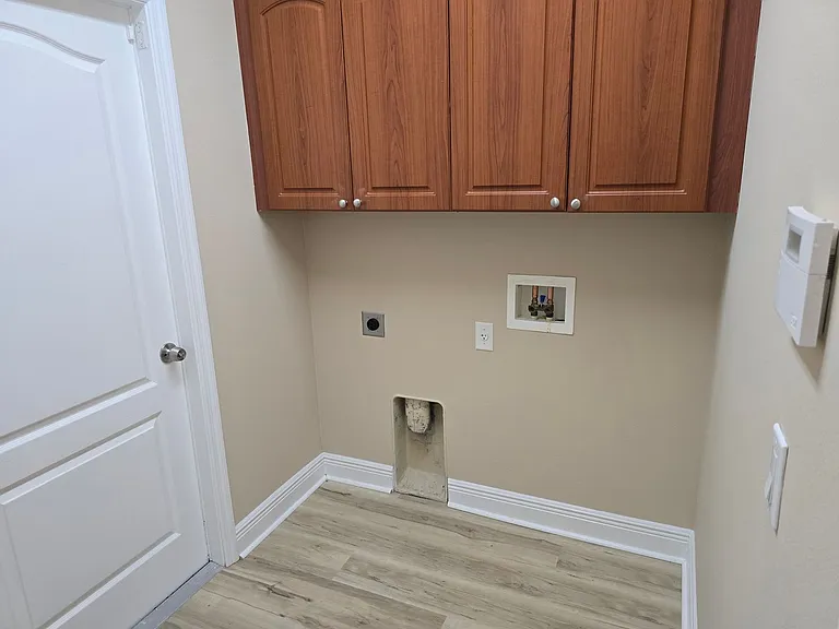 2524 6th Ct E — Photo 11