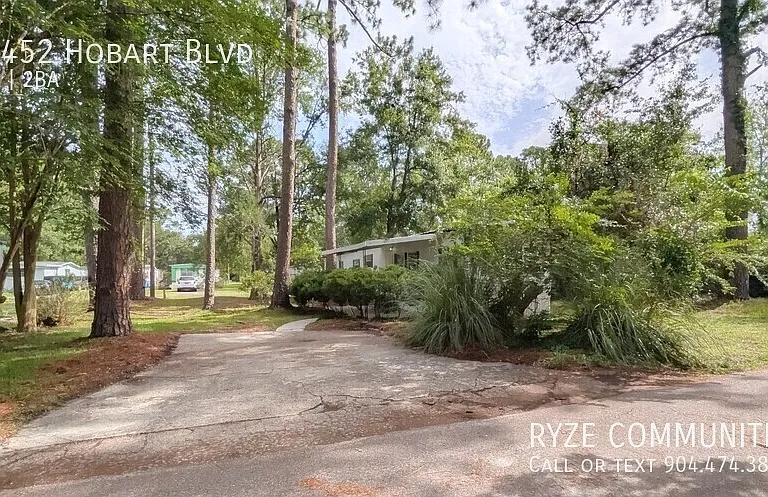 11452 Hobart Blvd — Photo 16