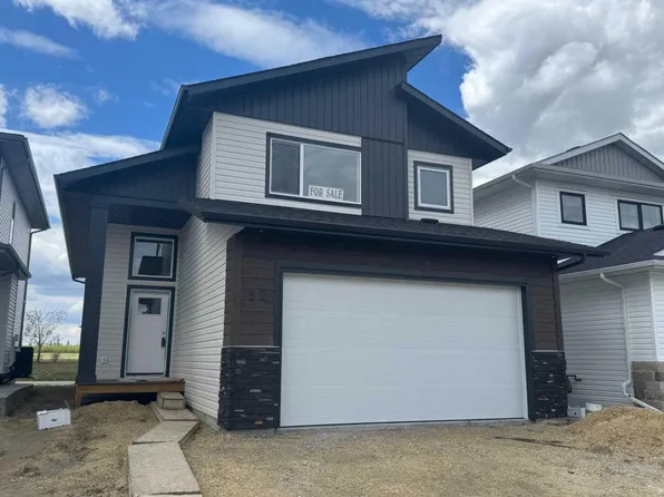 52 Emmett Cres, Red Deer, AB T4P 3G8