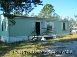 9756 Lake Dr, Weeki Wachee, FL 34613