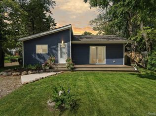 1101 Miller Rd, Lake Orion, MI 48362