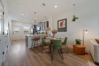 Lat Twenty7 Townhomes — Photo 50