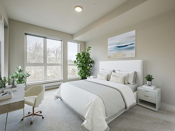 5th image of 17634 NE Union Rd #215