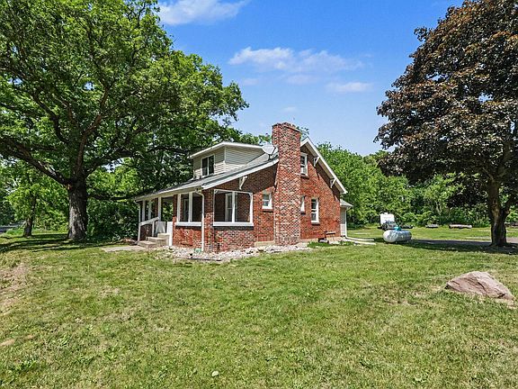 3rd image of 6375 Benton Rd