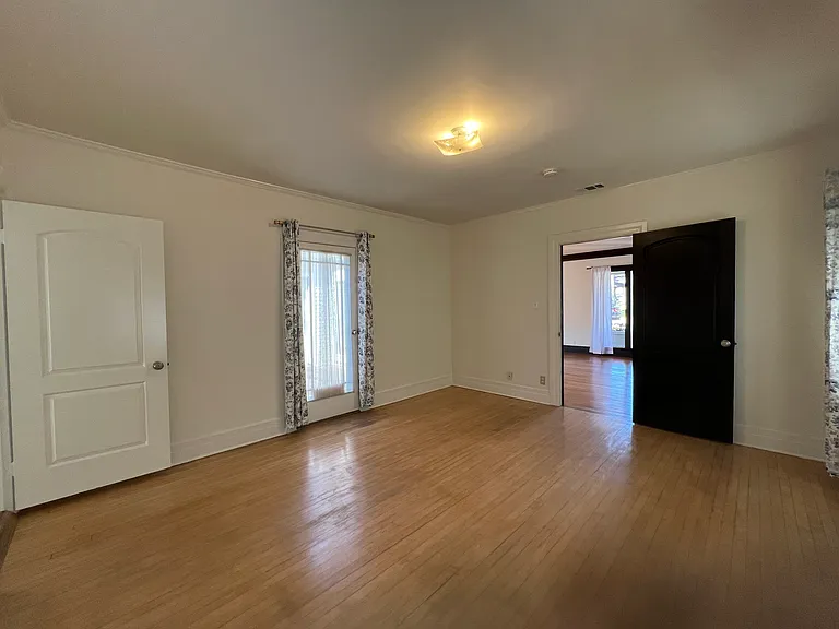 1615 Lyndon St — Photo 22