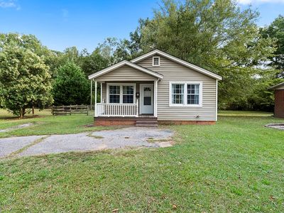 232 Briggs Ave, Greenwood, SC, 29649