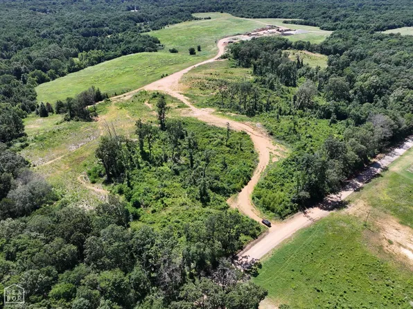 25 Old Military Ln, Harrisburg, AR 72432