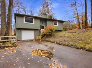 3928 Manchester Rd, Traverse City, MI 49686