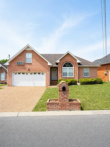 116 Edgeview Dr Photo 1