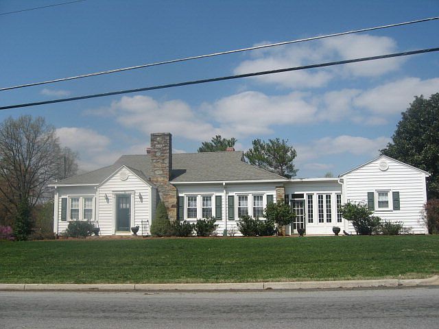 1st image of 1318 Richardson Dr