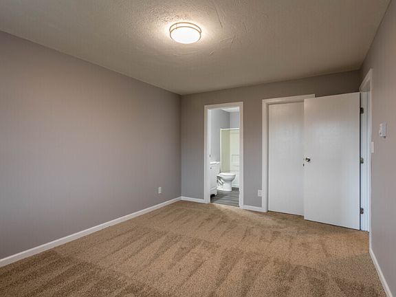 2nd image of 626 Bantry Bay Ct #204
