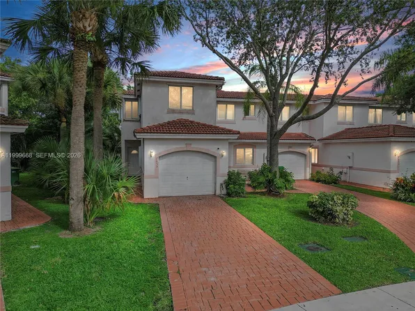 7659 Tamarac Island Cir, Tamarac, FL 33321