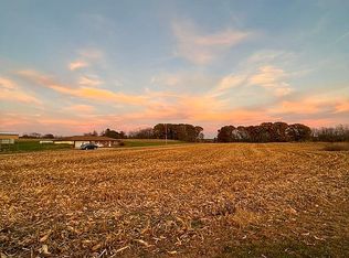 28988 Route J40, Bonaparte, IA 52620