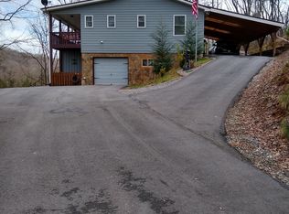 208 Meadow Mountain Estate Rd, Franklin, NC 28734