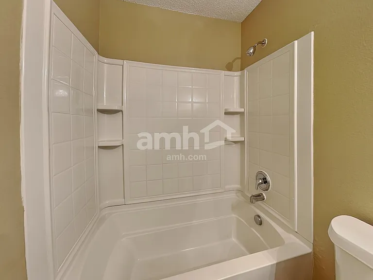 1100 Willow Tree Dr — Photo 15