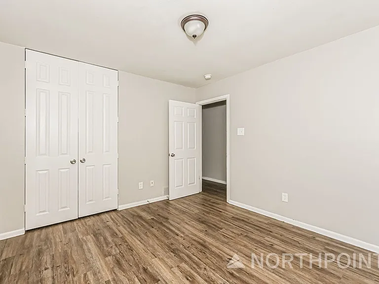 2207 Dennis St — Photo 13