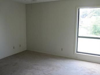 2nd image of 25 Fairmeadow Cv