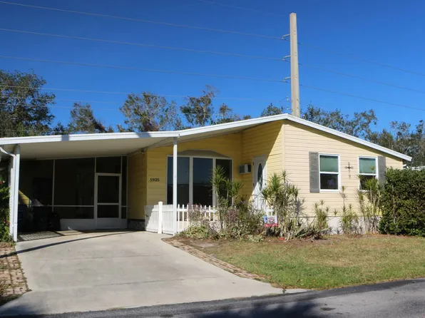 5935 Camelot Dr N, Sarasota, FL 34233