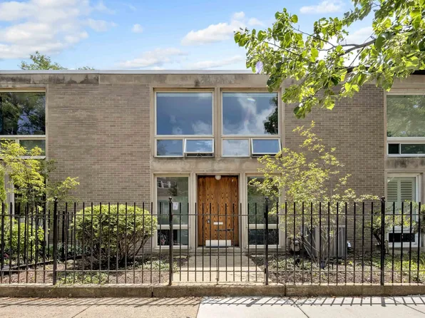 1503 E 56th St, Chicago, IL 60637