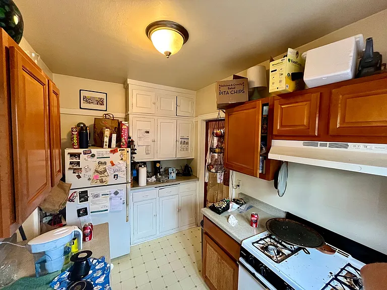 4422 N Oakland Ave — Photo 7