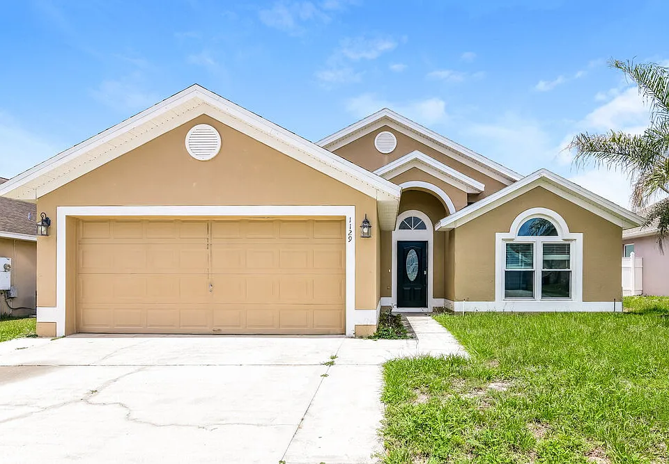 1129 Pinedale Dr