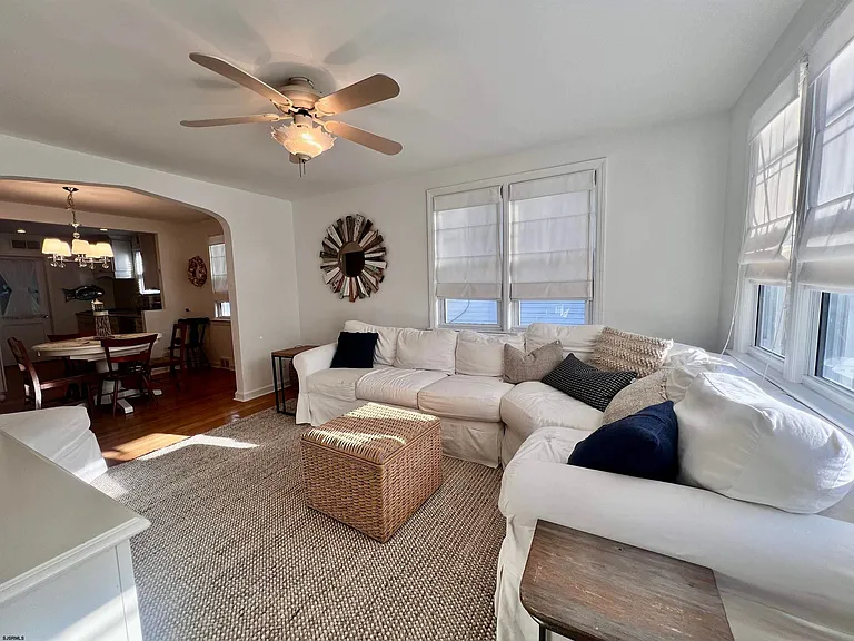 3 N Delavan Ave — Photo 3