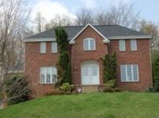 2440 Dogwood Dr, Wexford, PA 15090