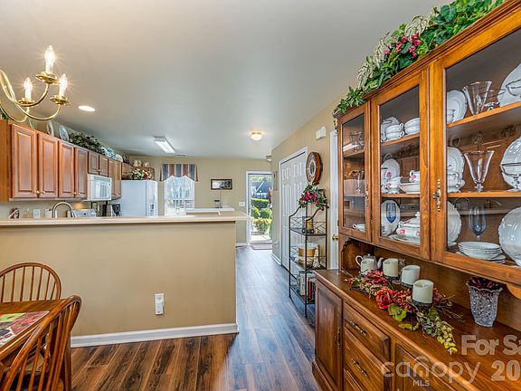 3rd image of 1683 Alpine Ridge Pl