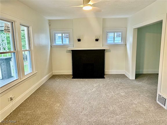3rd image of 3667 E 133rd St