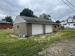 5th St NW, New Philadelphia, OH 44663