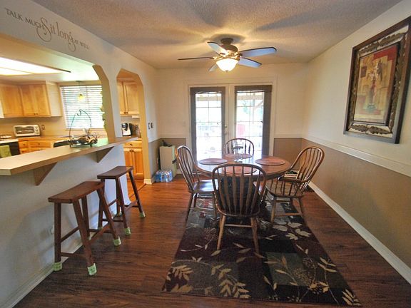 4th image of 204 186th St E