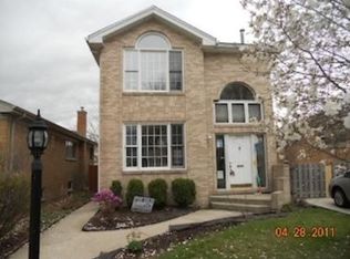 7513 W Winona St, Harwood Heights, IL