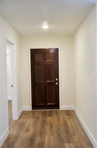 2405 Byron Ave Photo 1