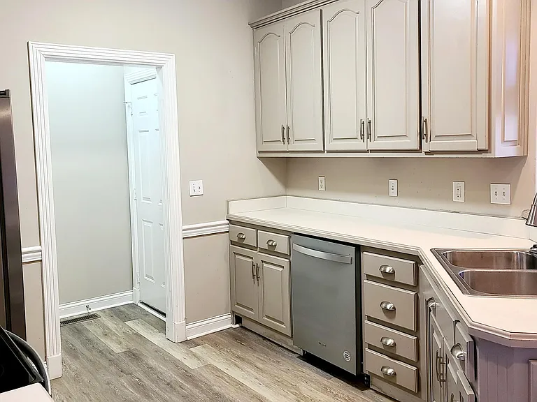 1416 Wind Ridge Ave — Photo 4
