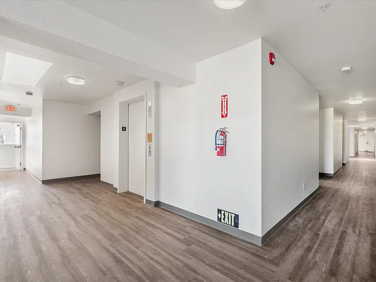 2001 Broadway Ave #223 — Photo 3