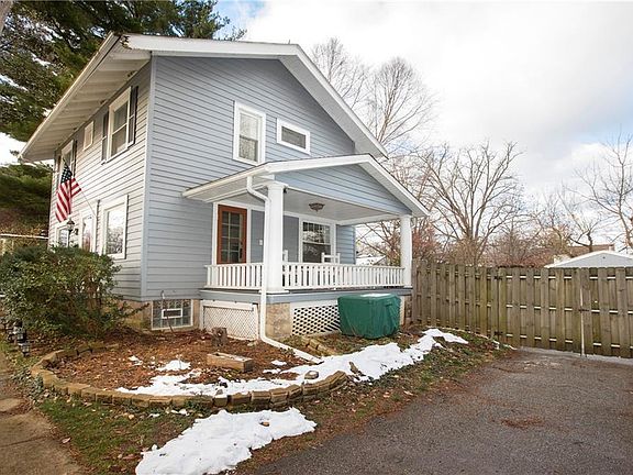 5th image of 21228 Westwood Ave