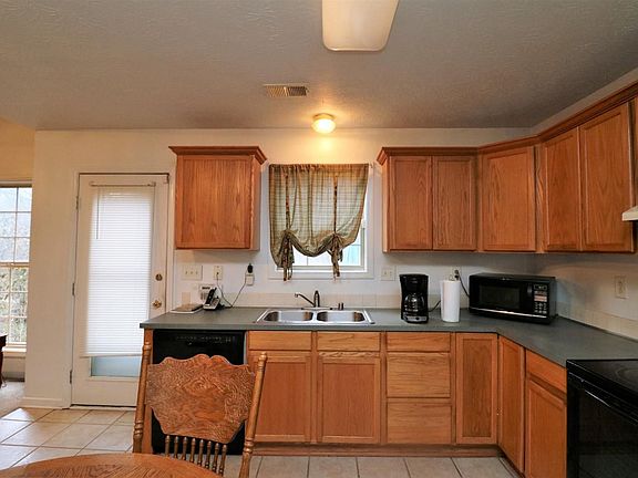 5th image of 2100 Cheraw Ct