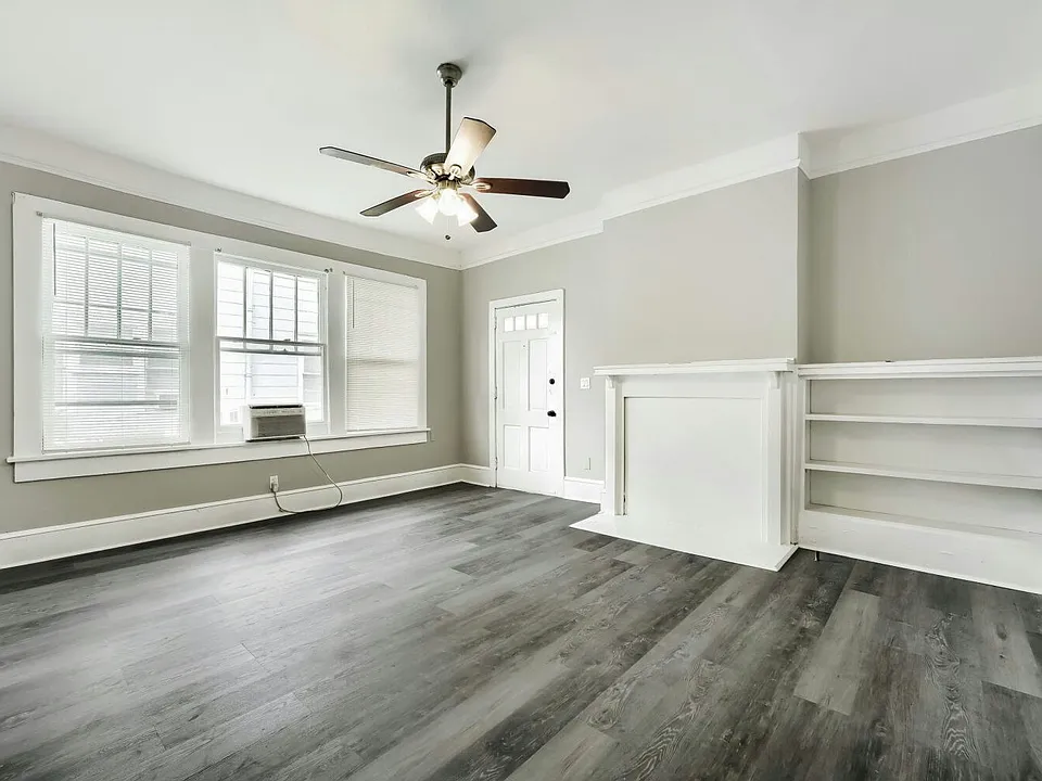 3632 E Main St #2