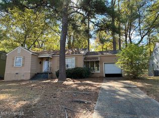 769 Launcelot Rd, Jackson, MS 39206