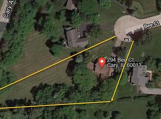 294 Bee Ct, Cary, IL 60013