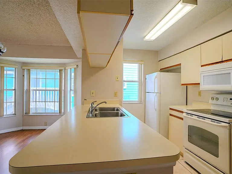 2747 N Poinciana Blvd #14 — Photo 6