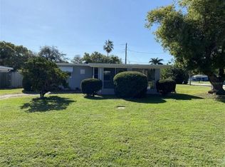 10598 111th Ave, Largo, FL 33773