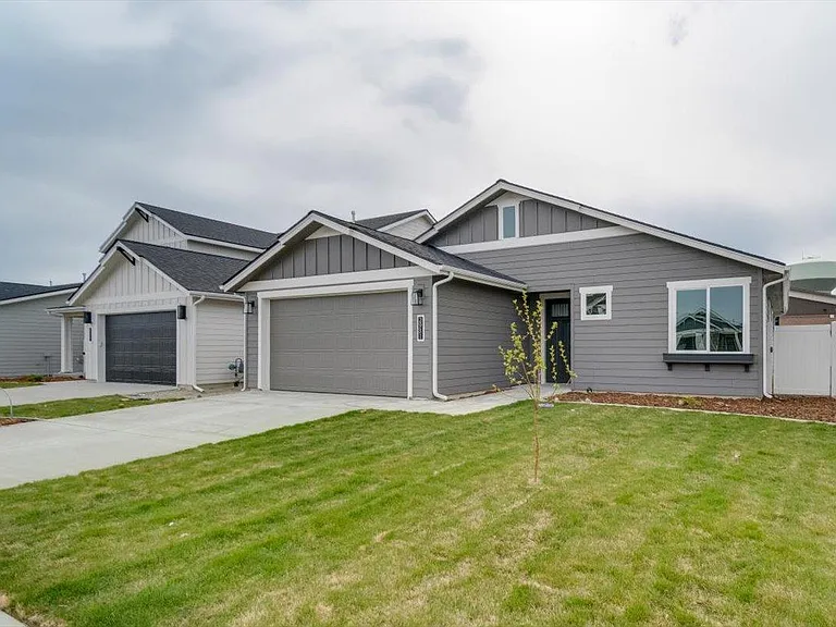 2905 N Corvus St — Photo 3