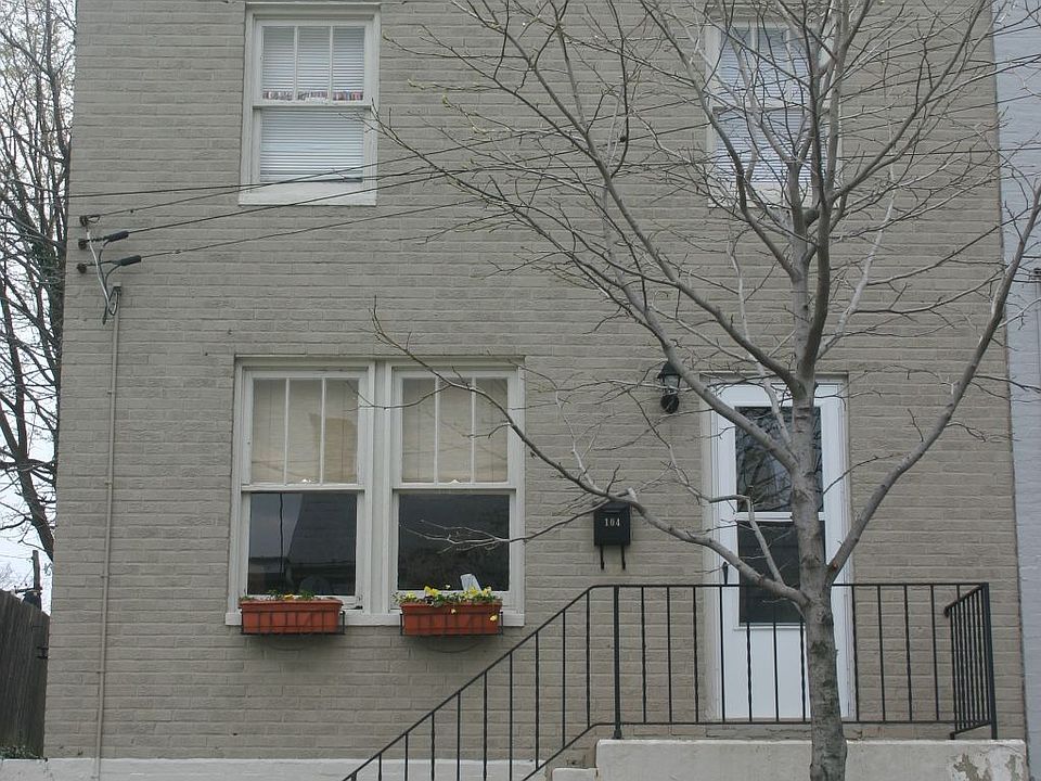 Great dowtown location!