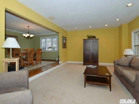 3rd image of 5 Lincoln Dr