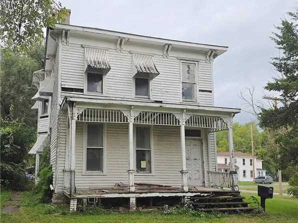 204 S Elm St, Ottawa, KS 66067