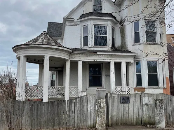 2002 Banks Ave, Superior, WI 54880